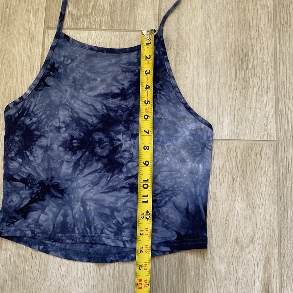 Shades of Blue Tie Dye Halter Top With Tie Neck Size Small - Picture 6 of 8